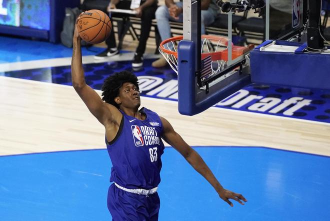 中距离单打 中距离单打